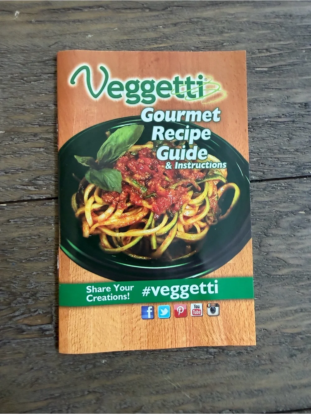 Vegetable spiral slicer, and pasta maker New in box